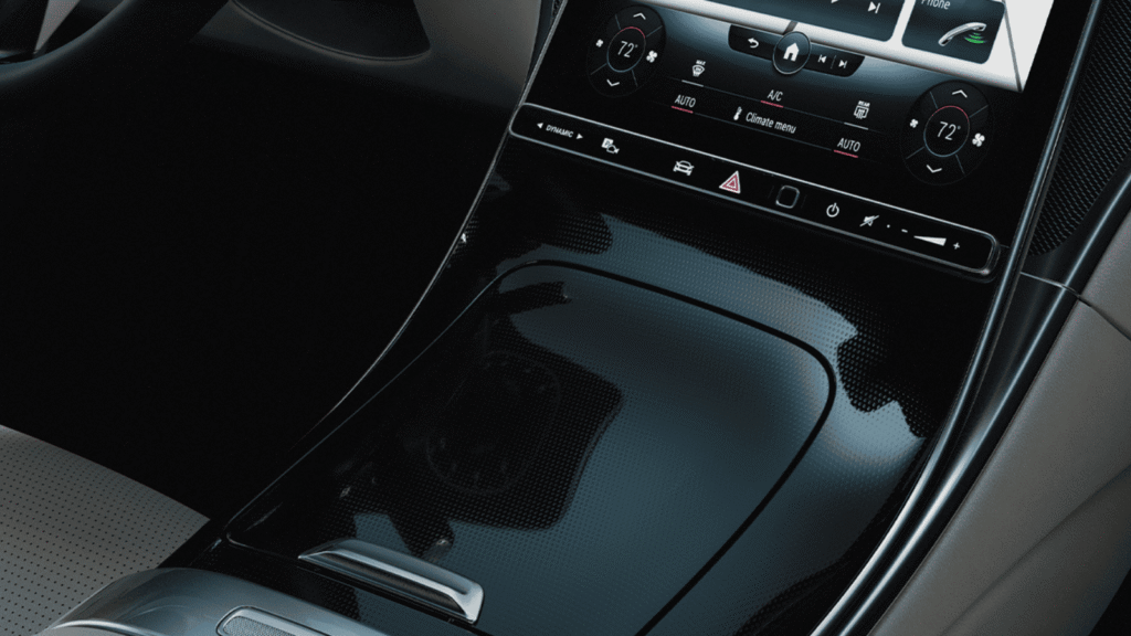 Mercedes-Benz C-Class (1)