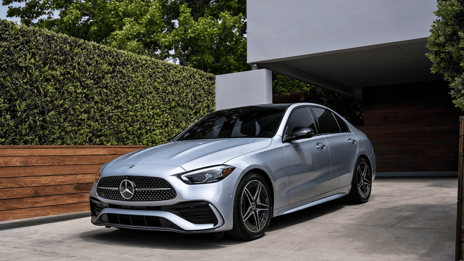 Mercedes-Benz C-Class (1)
