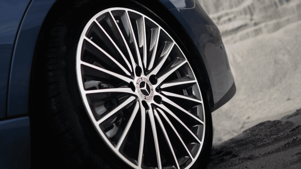 Mercedes-Benz C-Class (1)