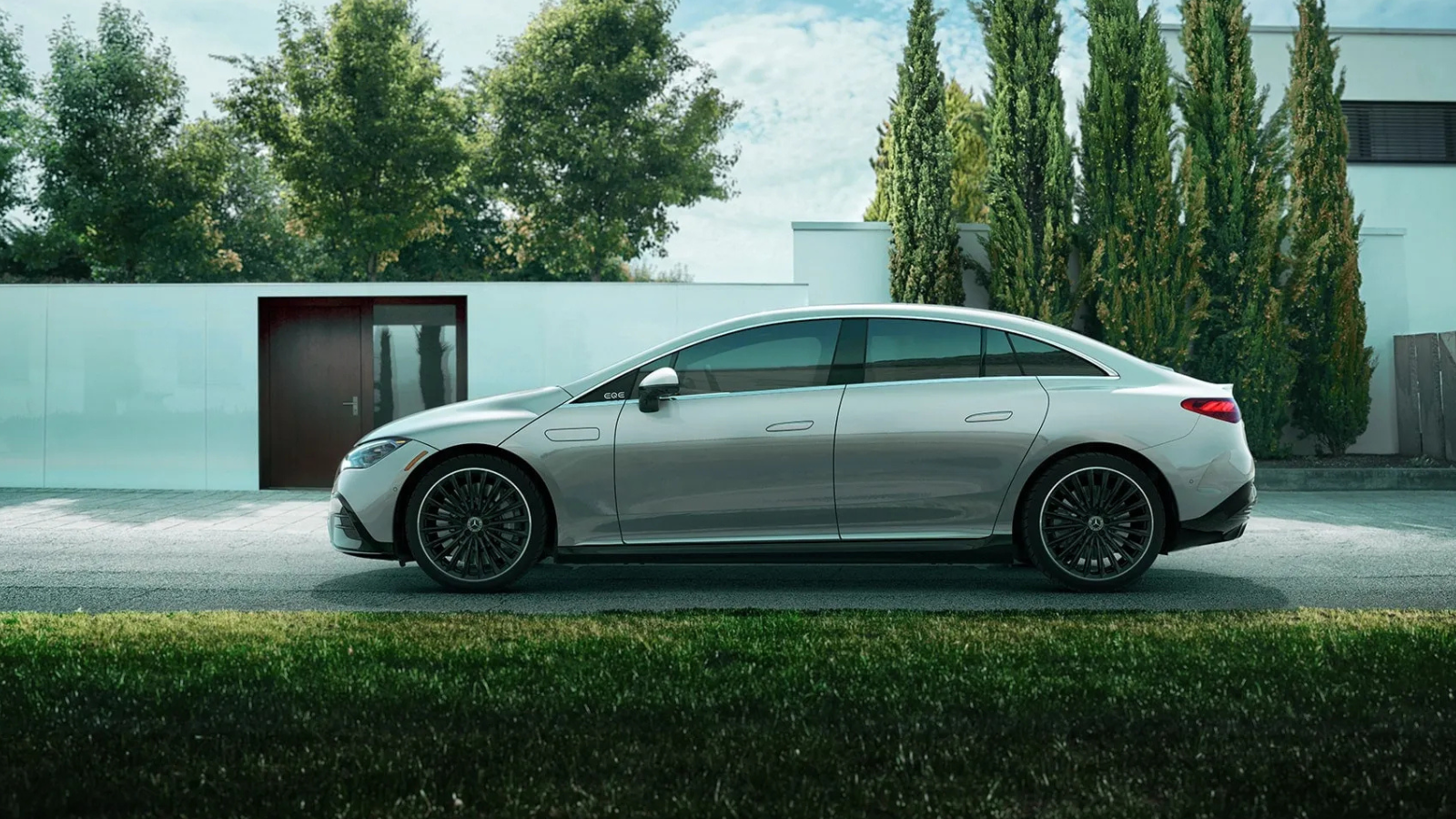 Mercedes-Benz EQE Sedan