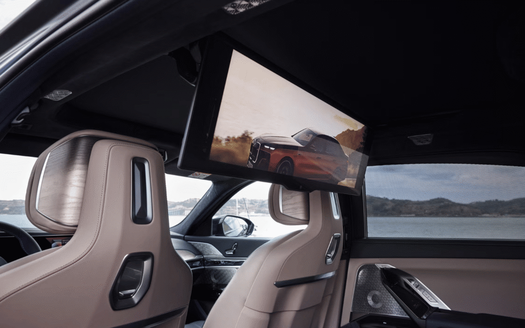 BMW i7